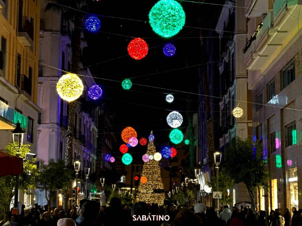 Immobile a Salerno in Corso Vittorio Emanuele, 193 - Foto 5