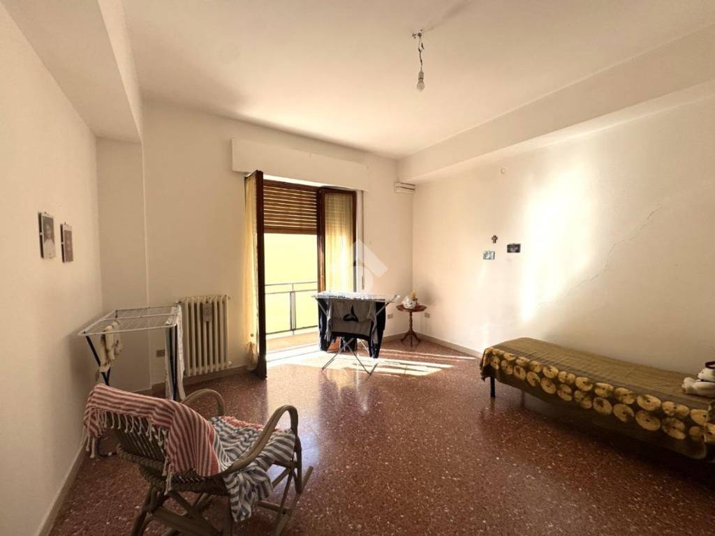 Appartamento a Catanzaro in Via fratelli plutino, 3 - Foto 2