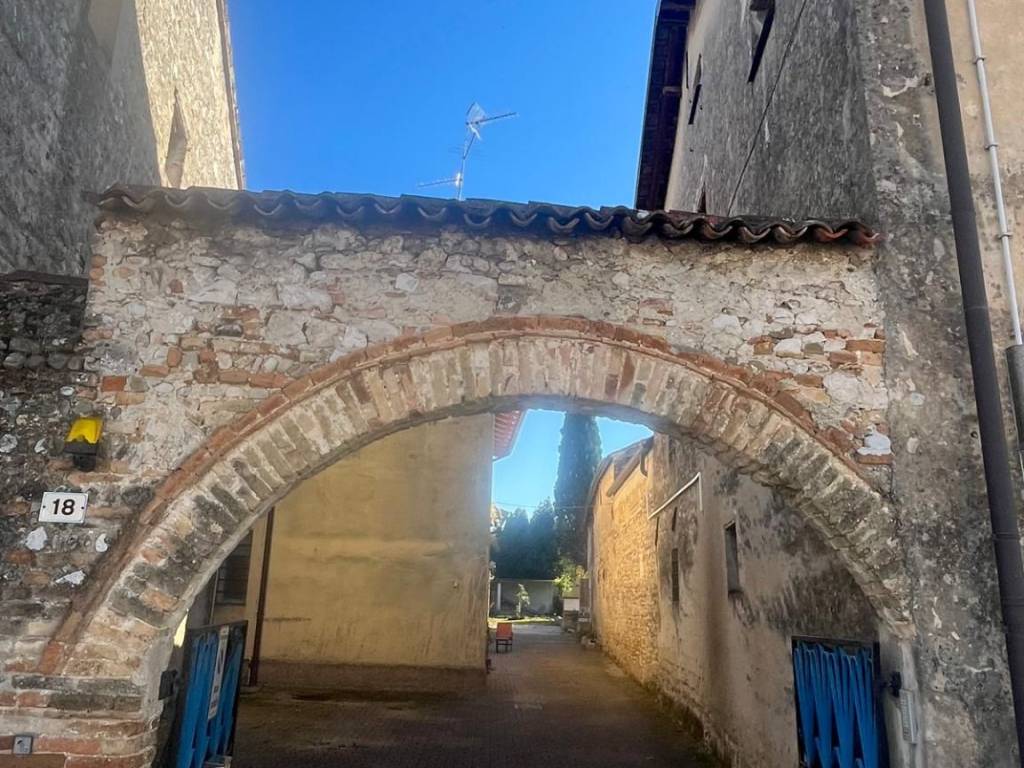 Rustico / casale a Aiello del friuli in Via Giuseppe Garibaldi, 18 - Foto 3