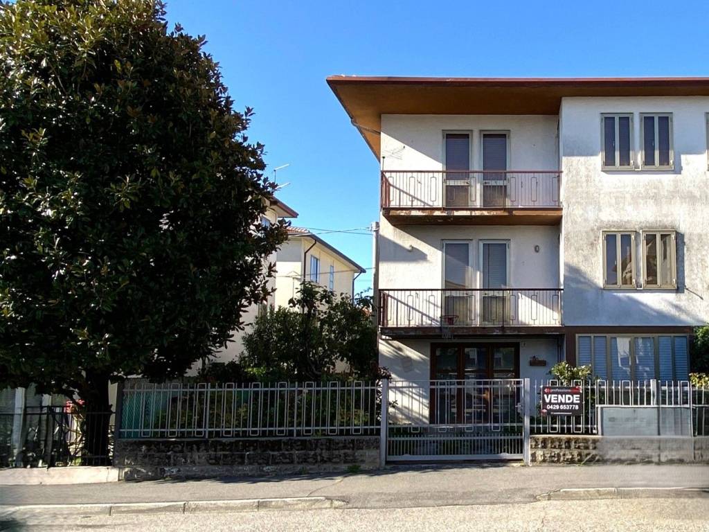 Villa a Este in VIA MEGGIARO, 92 - Foto 2
