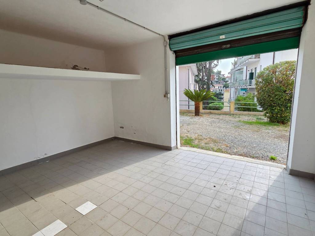 Box / garage a Ospedaletti in Via Giovanni de' Medici - Foto 5