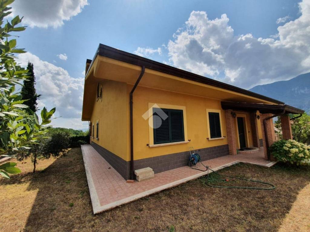 Villa a Balsorano in Via Case Martinelli - Foto 4