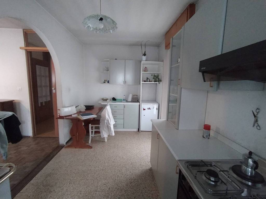 Appartamento a Tolmezzo in Via Gregorio da Montelongo, 6 - Foto 2