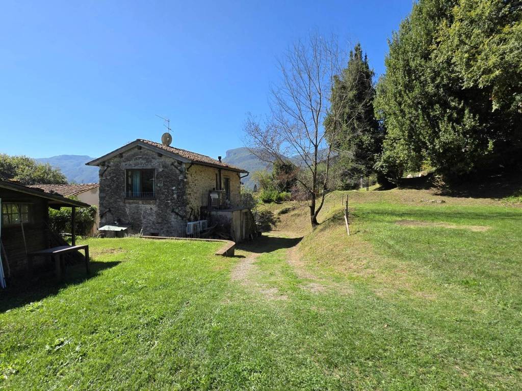 Rustico / casale a Barga in Via Giardino, 1 - Foto 2