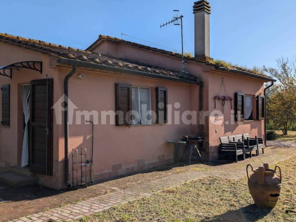 Villa a Roccastrada in Strada Provinciale Pian del Bichi - Foto 3
