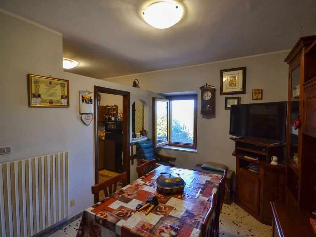 Casa indipendente a Fabro in Via San Basilio - Foto 2