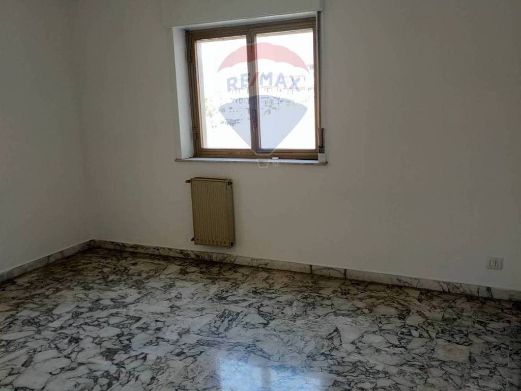 Appartamento a Giarre in Via Luigi Settembrini, 86 - Foto 3