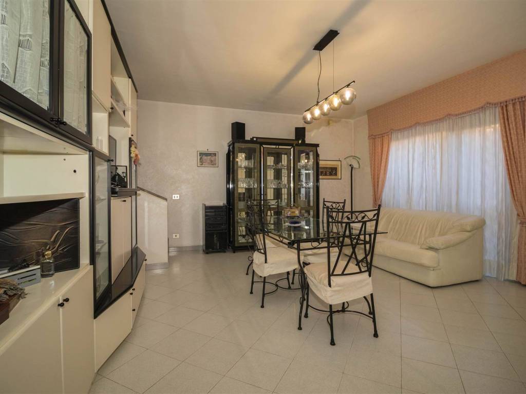 Appartamento a Poggio mirteto in VIA RUFFILLI, 27 - Foto 3