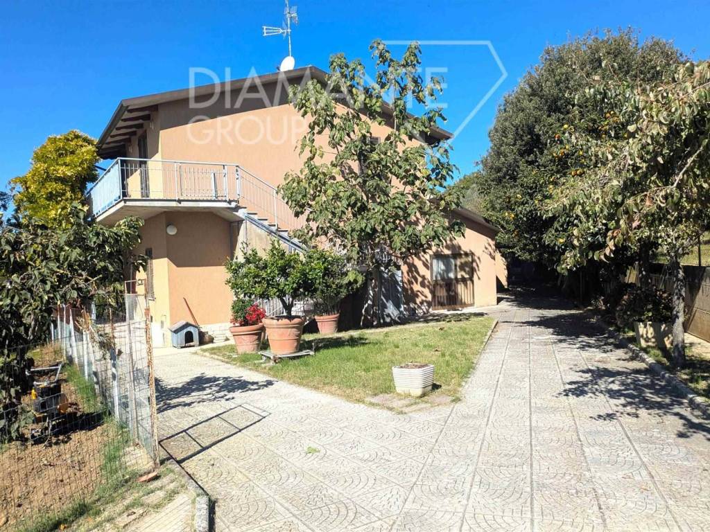 Casa indipendente a Castiglione del lago - Foto 2