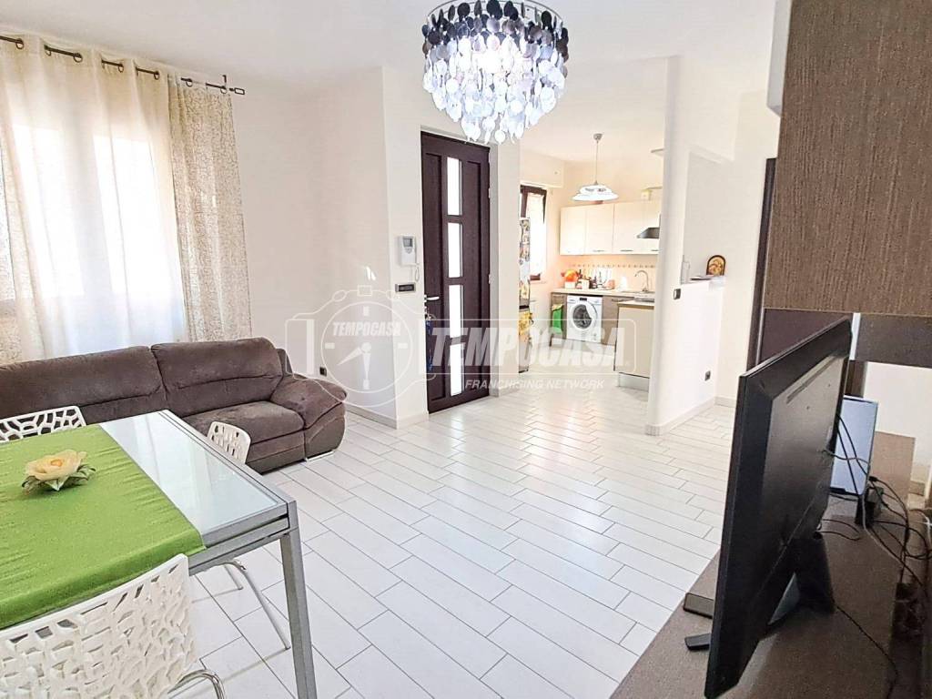 Casa indipendente a Adelfia in Via Don Cataldo 20 - Foto 2