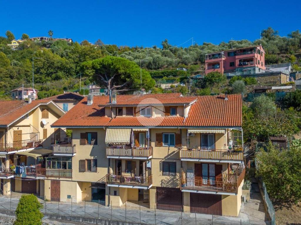 Appartamento a Imperia in Via Cantalupo, 48 - Foto 2
