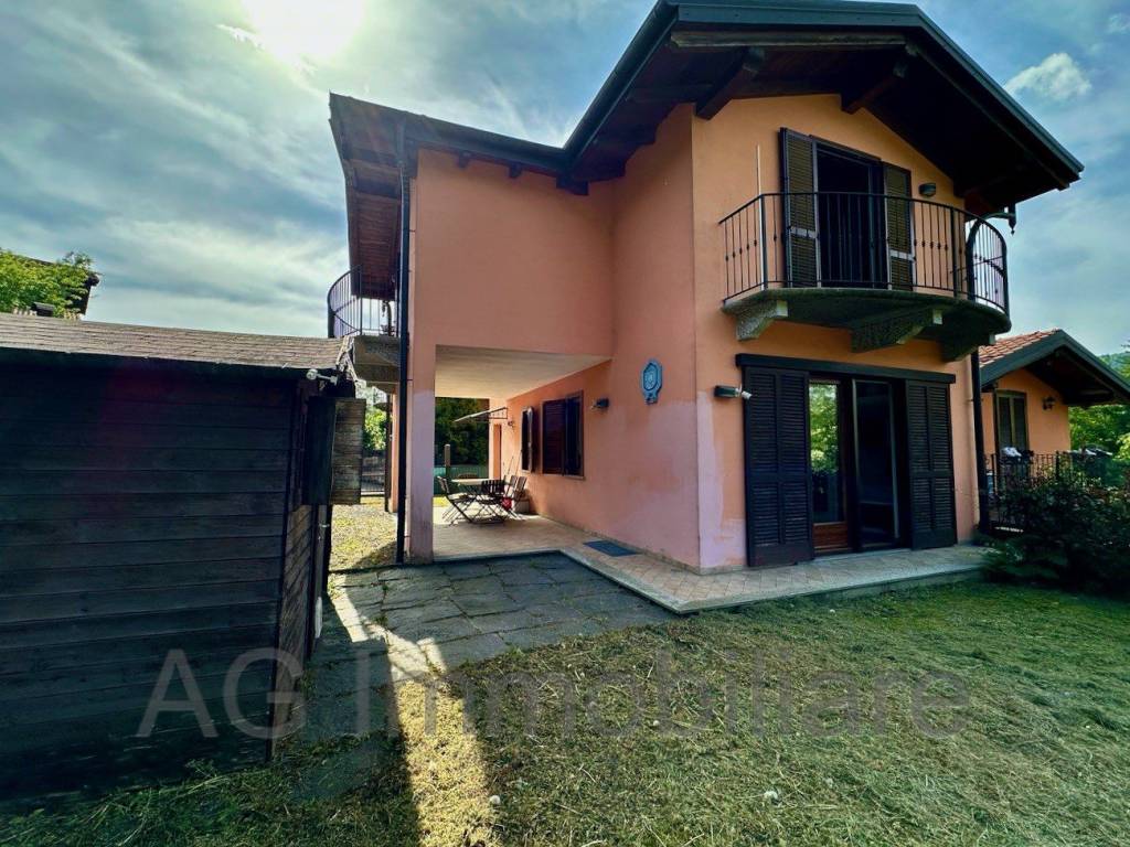 Villetta a schiera a Cambiasca in Via Giuseppe Garibaldi, 11 - Foto 3