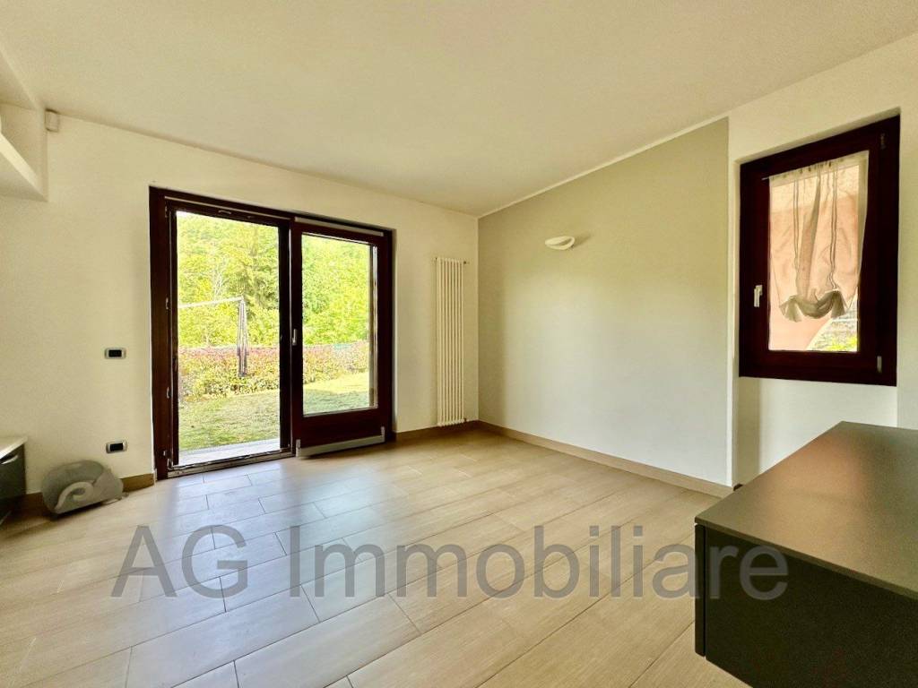 Villetta a schiera a Cambiasca in Via Giuseppe Garibaldi, 11 - Foto 5