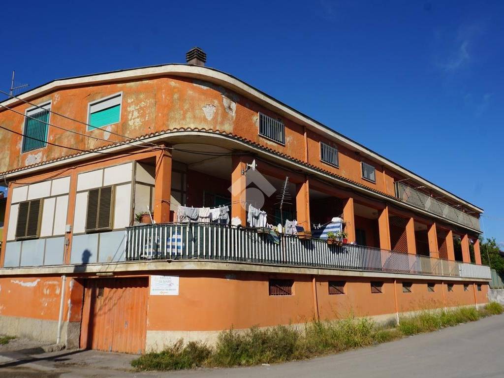 Appartamento a Battipaglia in Via Lido Lago - Foto 3