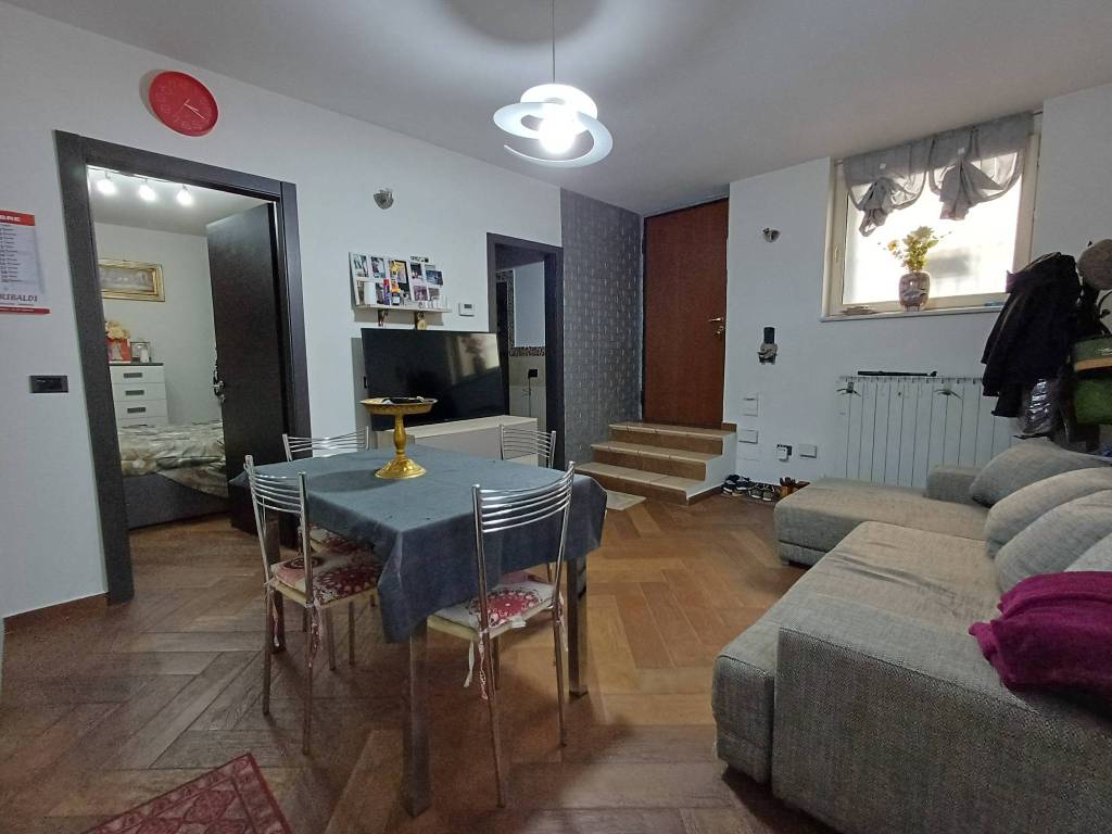 Appartamento a Vercelli in Via Amedeo Bodo, 22 - Foto 4
