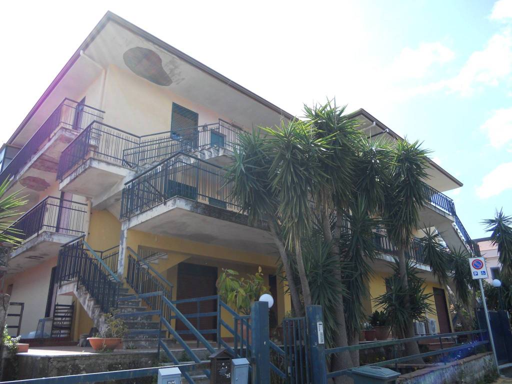 Appartamento a Trecastagni in Via Luigi Patti, 45 - Foto 2