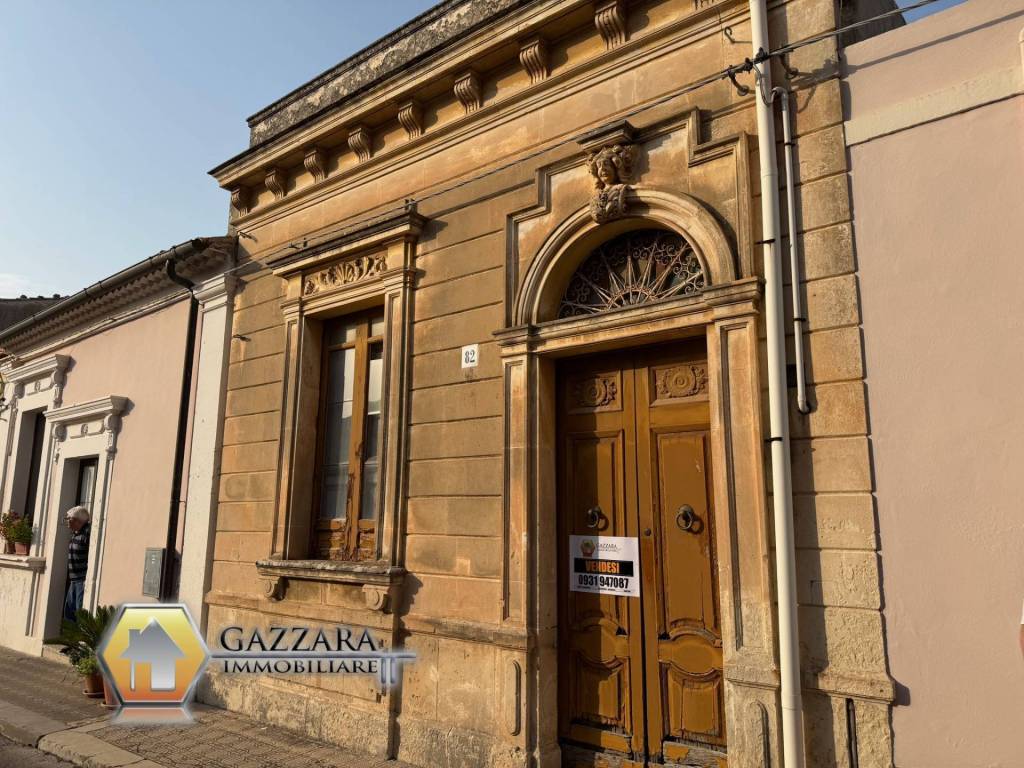 Casa indipendente a Canicattini bagni in Via Manzoni, 82 - Foto 5