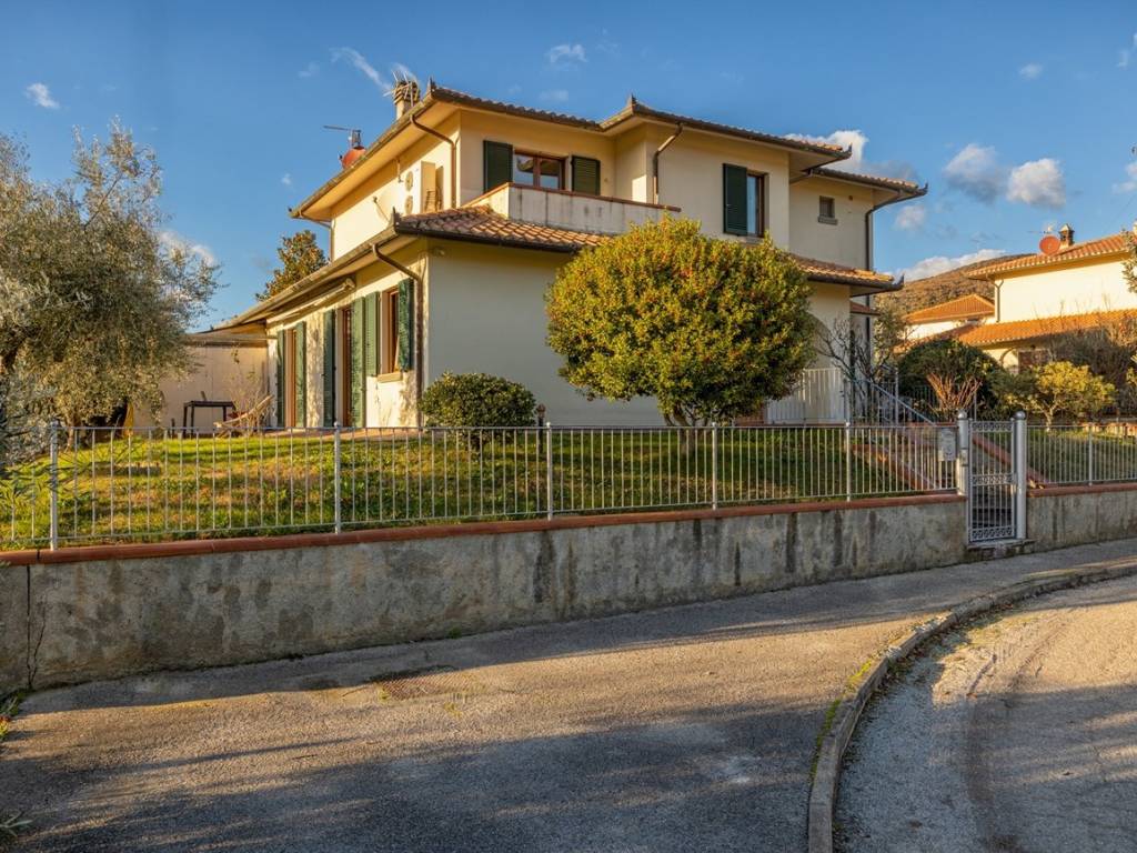 Villa a Cortona in Strada Provinciale Val di Pierle - Foto 3