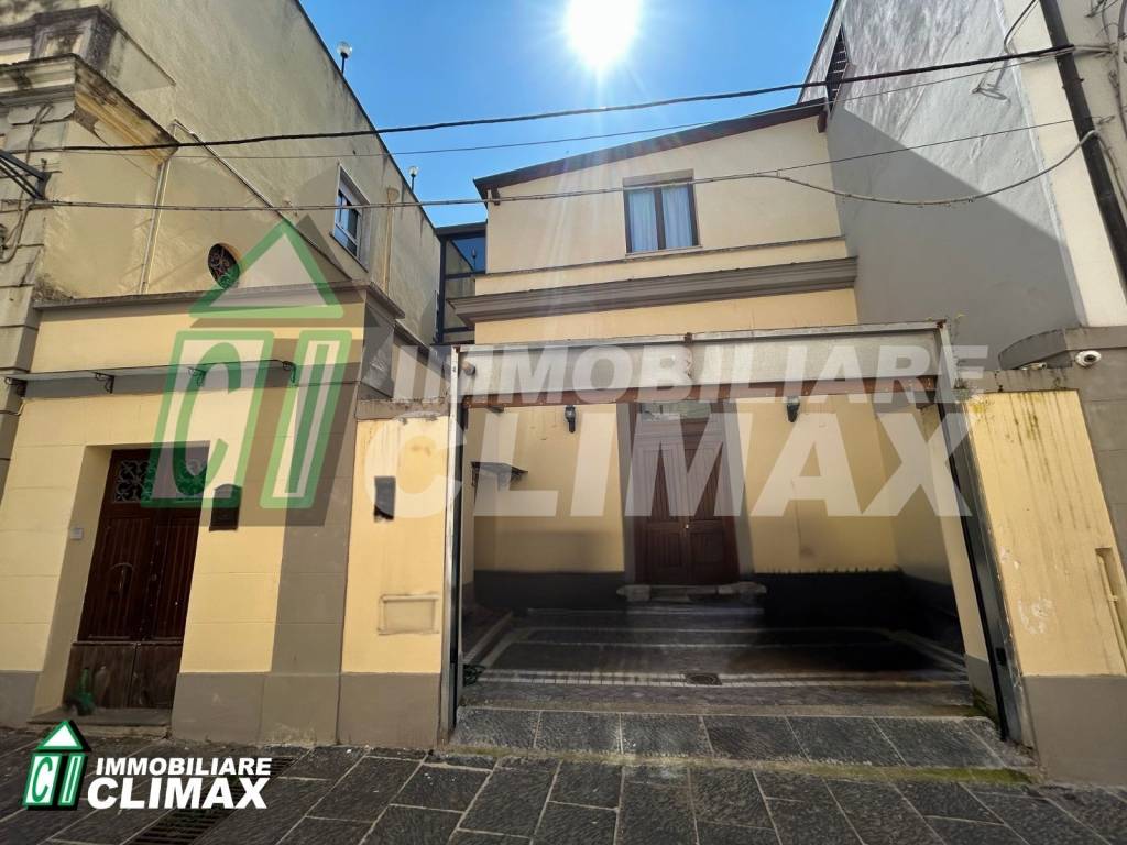 Palazzo / stabile a Caserta in Via Antonio Marino, 16 - Foto 3