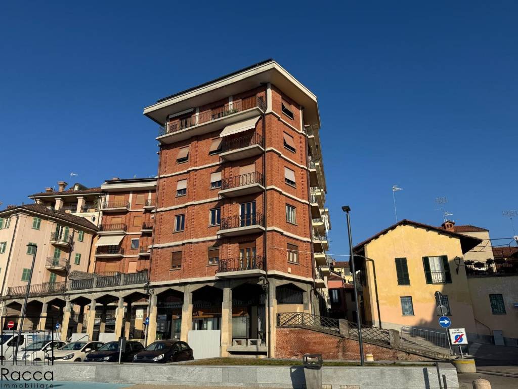 Appartamento a Fossano in Piazza Vittorio Veneto - Foto 3