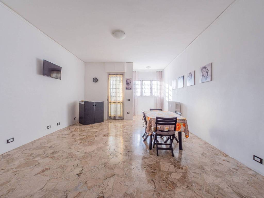 Appartamento a Asti in Via Francesco Petrarca, 10 - Foto 2