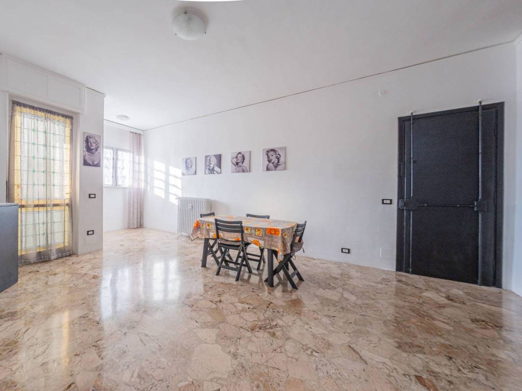 Appartamento a Asti in Via Francesco Petrarca, 10 - Foto 3