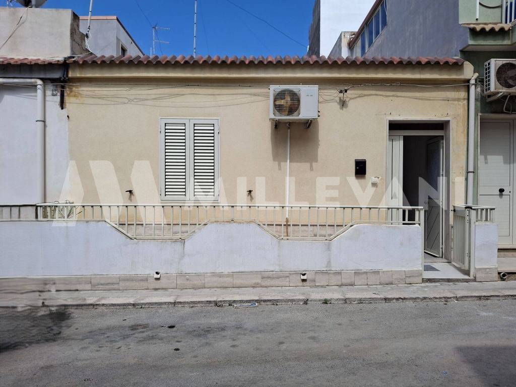 Casa indipendente a Pozzallo in Via Carlo Cattaneo, 122 - Foto 2