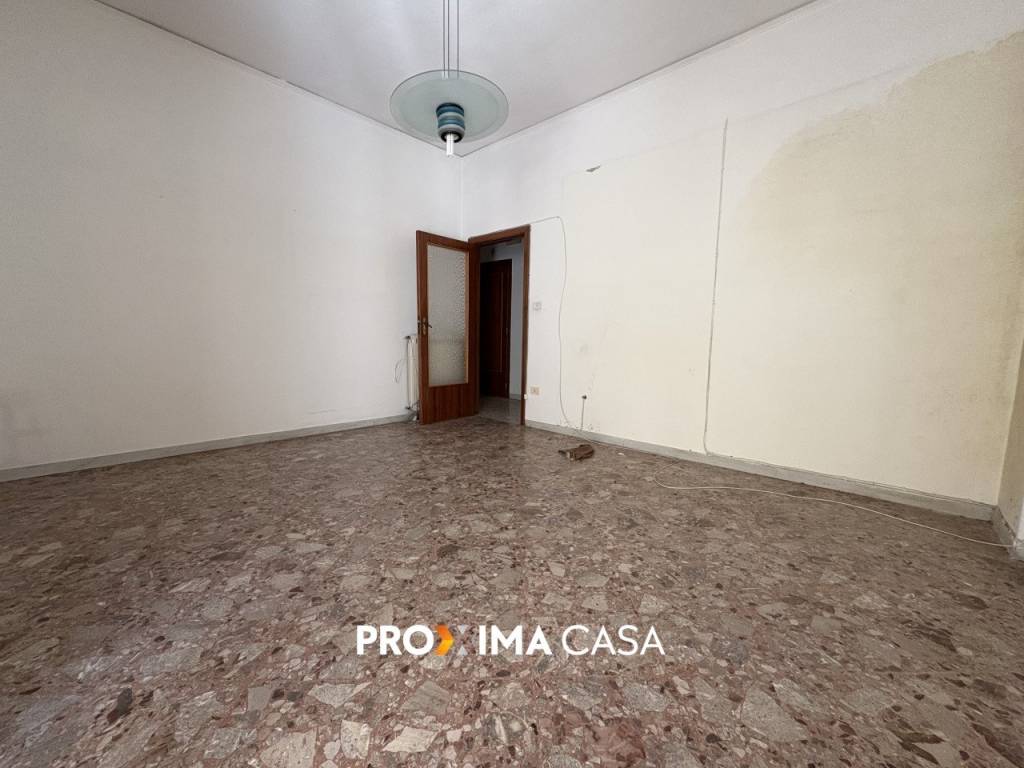 Appartamento a Salerno in Via Luigi Settembrini 24 - Foto 4