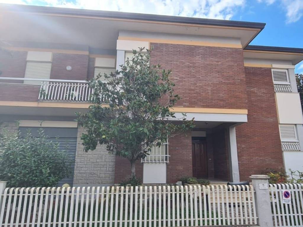 Villa a Bastia umbra - Foto 2