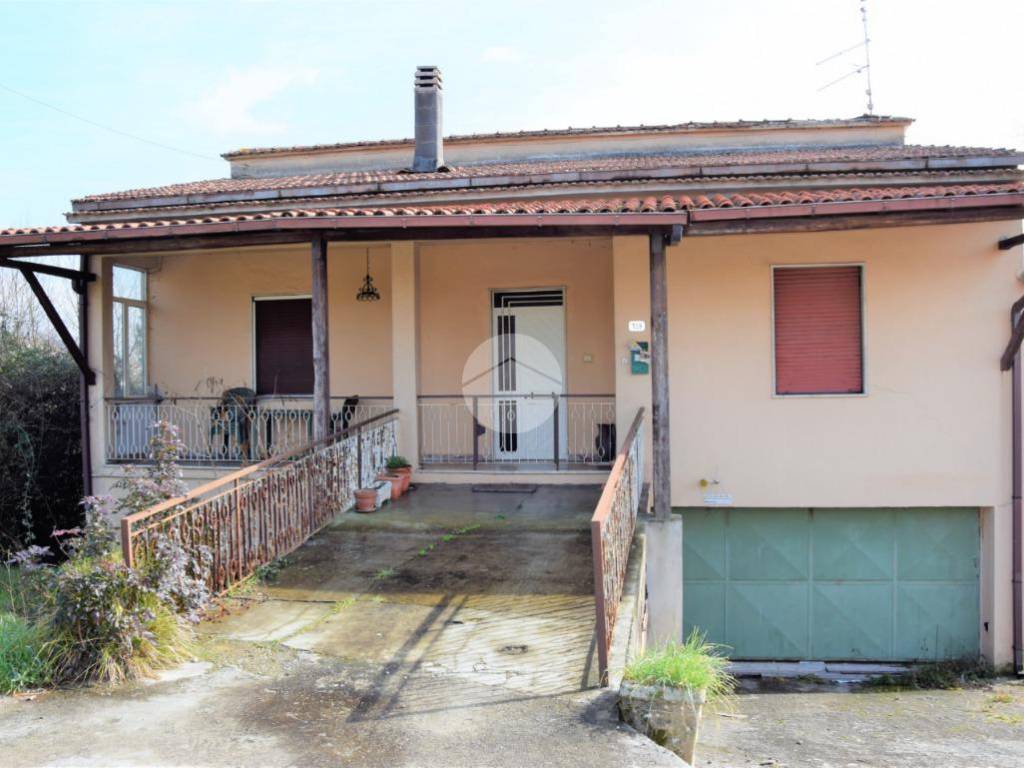 Casa indipendente a Frosinone in Via Ceccano, 159 - Foto 4