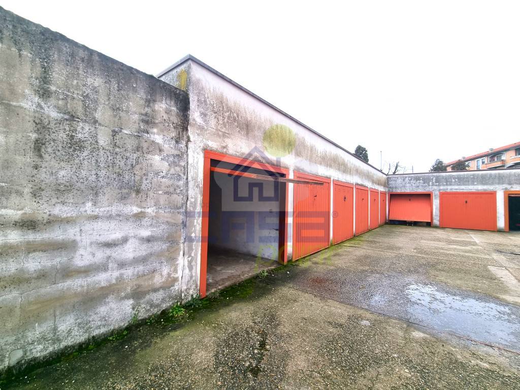 Box / garage a Casalpusterlengo in Via Don Mizzi - Foto 2