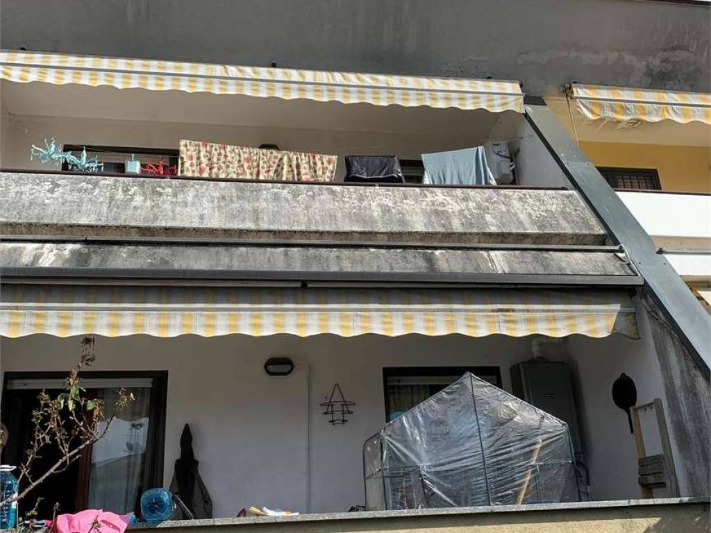 Appartamento a Castelletto sopra ticino in Via Brabbia - Foto 3