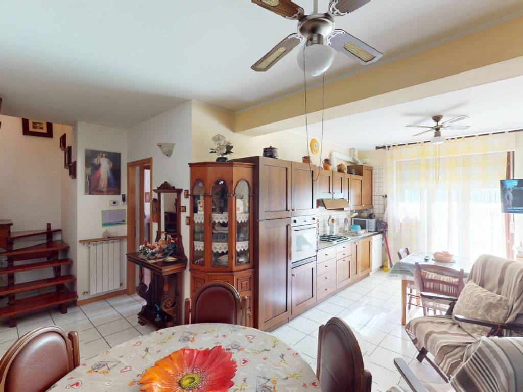 Appartamento a Montecassiano in Via Alcide De Gasperi - Foto 3