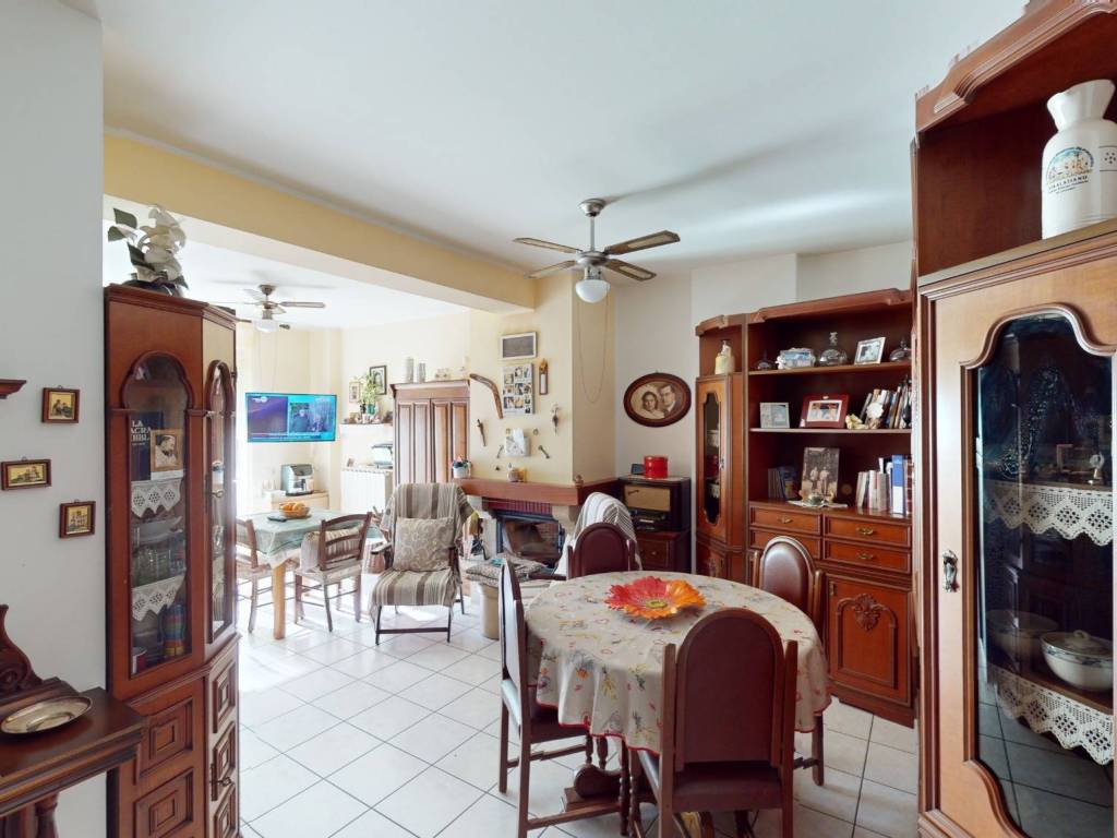 Appartamento a Montecassiano in Via Alcide De Gasperi - Foto 4