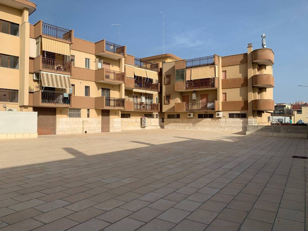 Box / garage a Bisceglie in Via Palmiro Togliatti - Foto 4