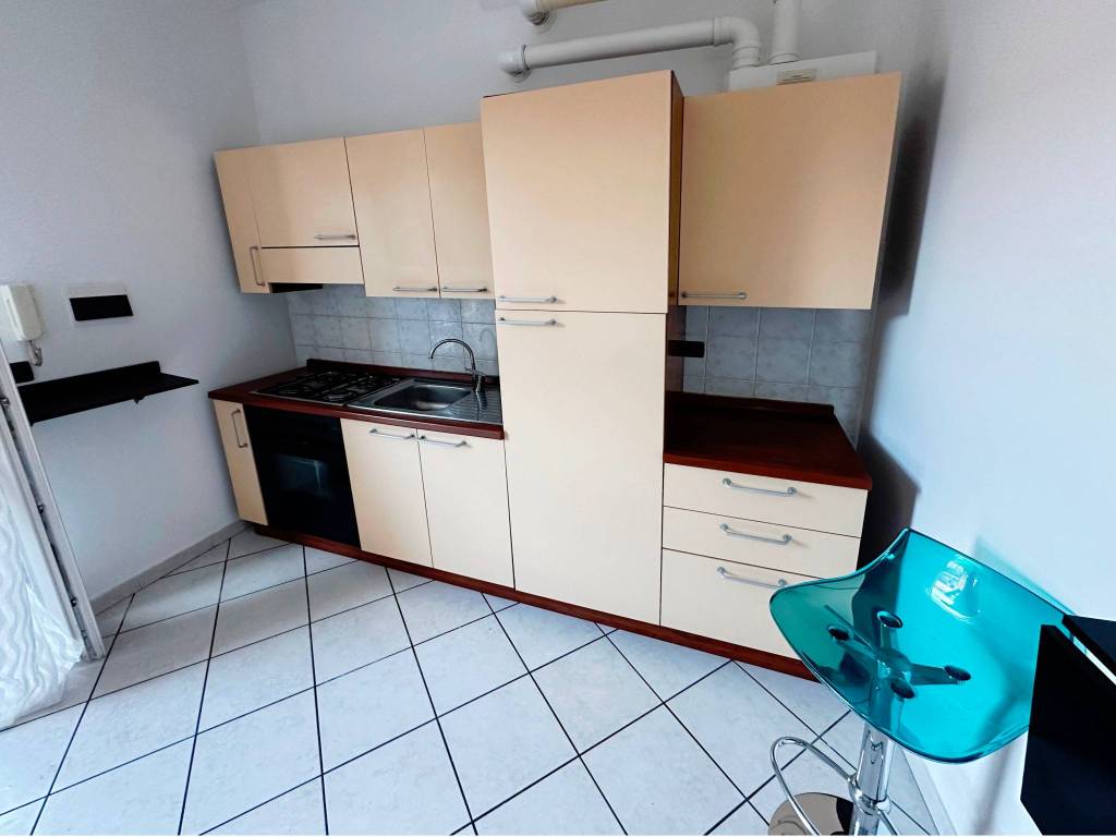 Appartamento a Alessandria in Via Inviziati, 26 - Foto 2