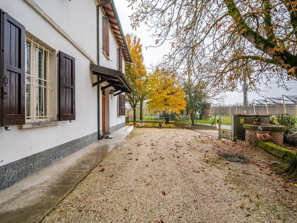 Villa a Faenza in Via Colombarina 29 - Foto 3