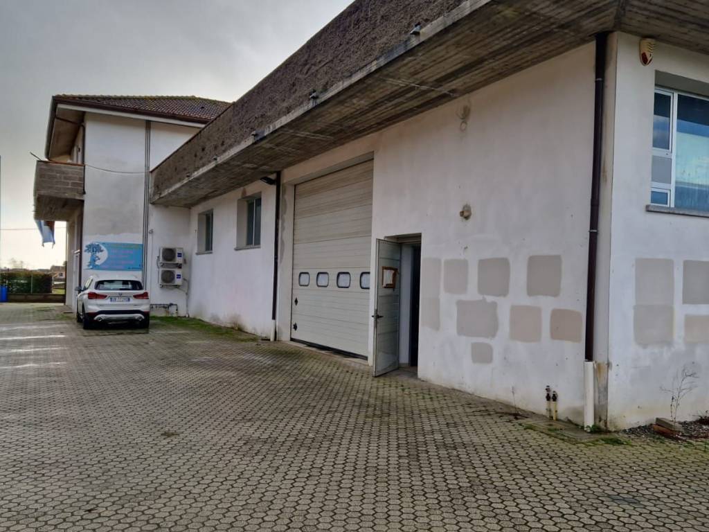Immobile a Pescia in VIA DEL GIGLIO Snc - Foto 2