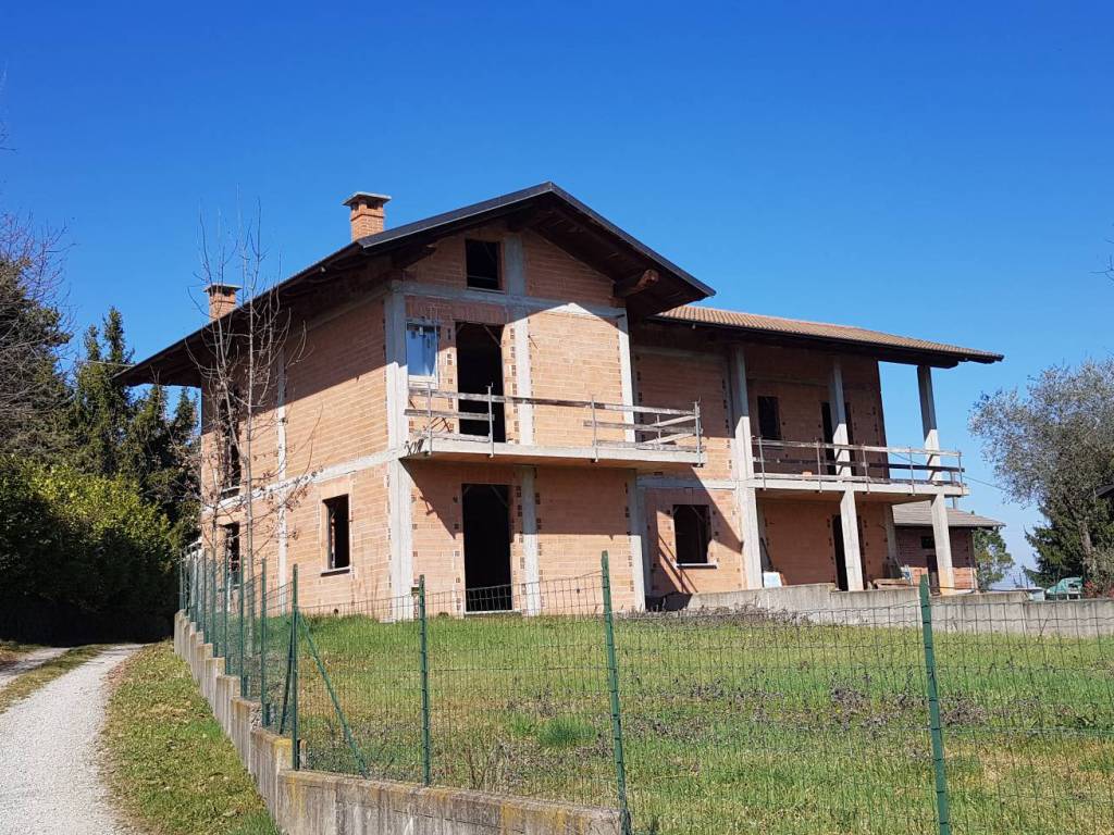 Villa a Bagnolo piemonte - Foto 2