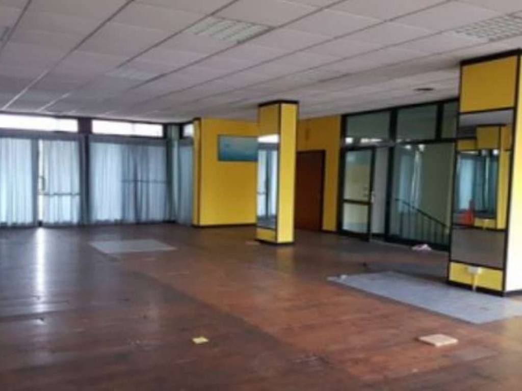 Immobile a Solaro in piazza Piazza Grandi 48 - Foto 3