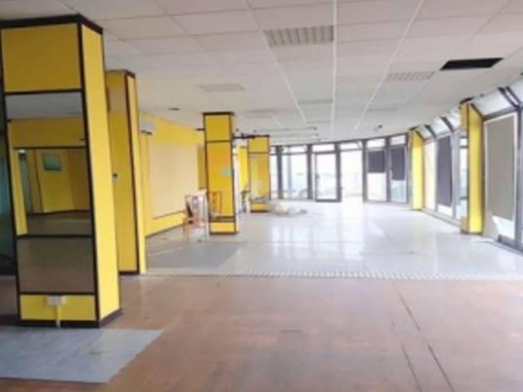 Immobile a Solaro in piazza Piazza Grandi 48 - Foto 4