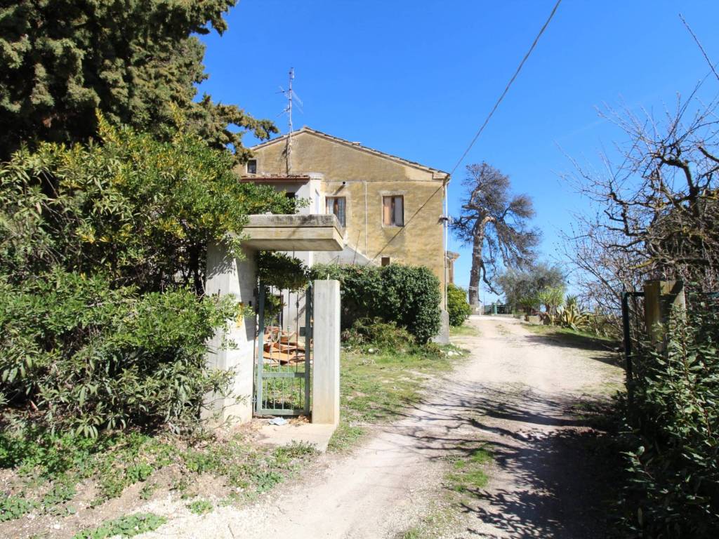 Rustico / casale a Ripatransone in Contrada Magazzini - Foto 3