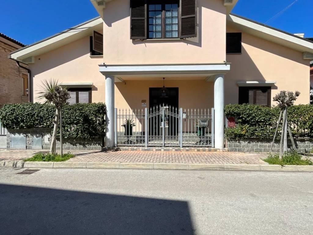 Villa a Pescara in Via Ermete Brandimarte - Foto 2