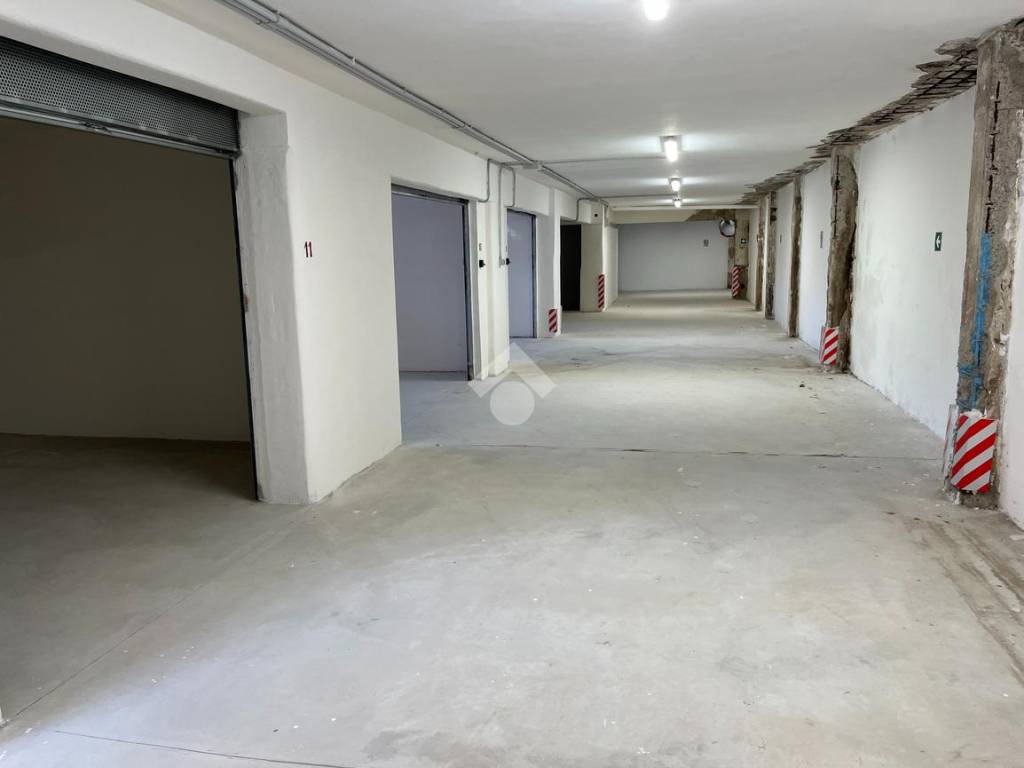 Box / garage a Baronissi in Via San Francesco, 79 - Foto 2