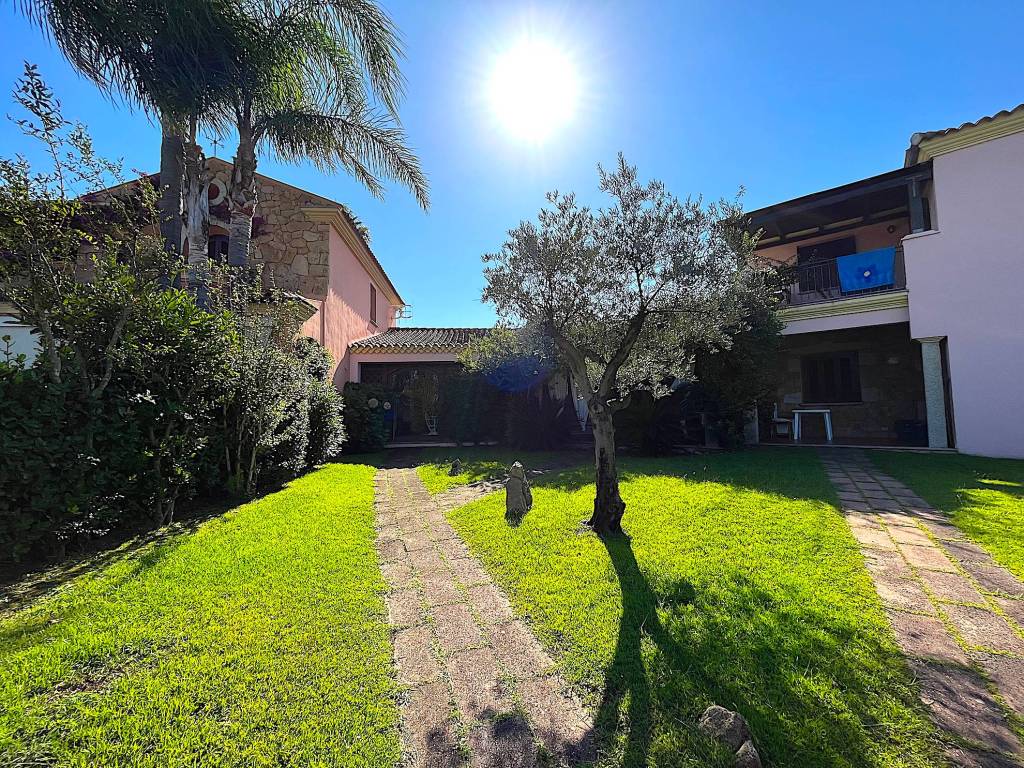 Villetta a schiera a San teodoro in Strada Statale Orientale Sarda, 108 - Foto 3