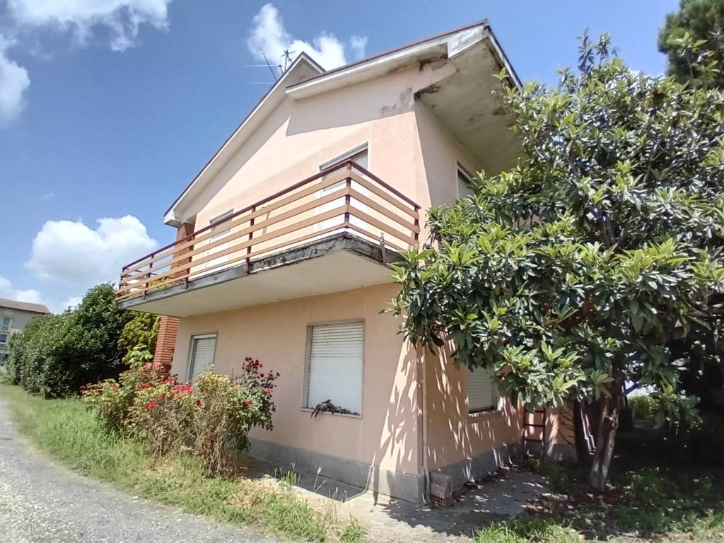Villa a Casatisma in Via Milano Genova, 27 - Foto 3