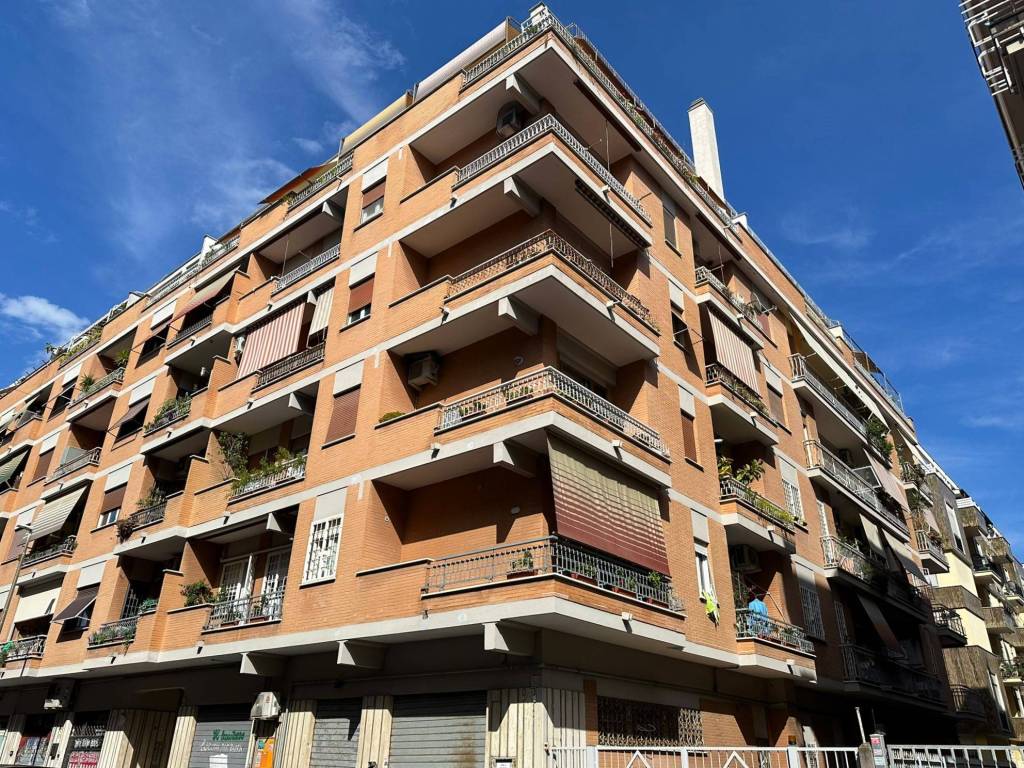 Box / garage a Roma in Via Mare di Bering - Foto 2
