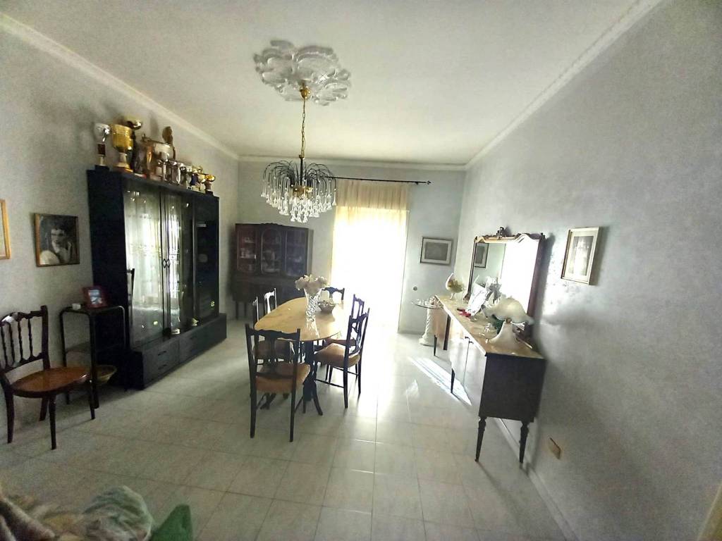 Appartamento a Paternò in Via Emanuele Bellia - Foto 2