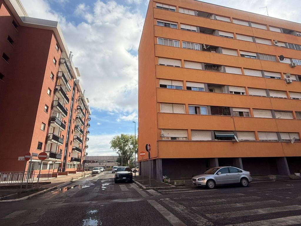 Appartamento a Aprilia in Via Alfredo Casella - Foto 4