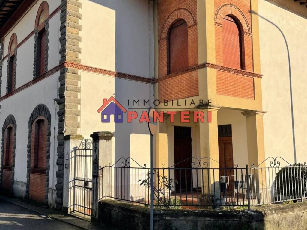 Villa a Pescia in Via Sismondi - Foto 5